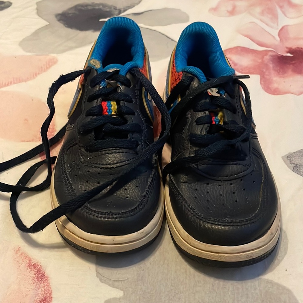 Retro sneakers